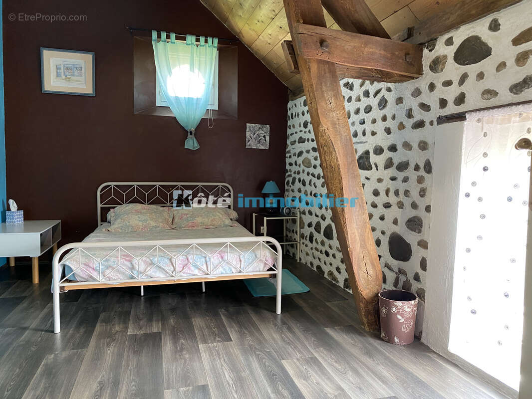 Belle longere entierement renovee - photo 14
