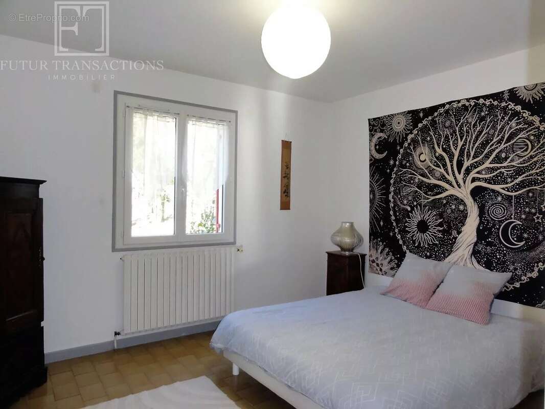 Maison à CHAMPAGNAC-DE-BELAIR