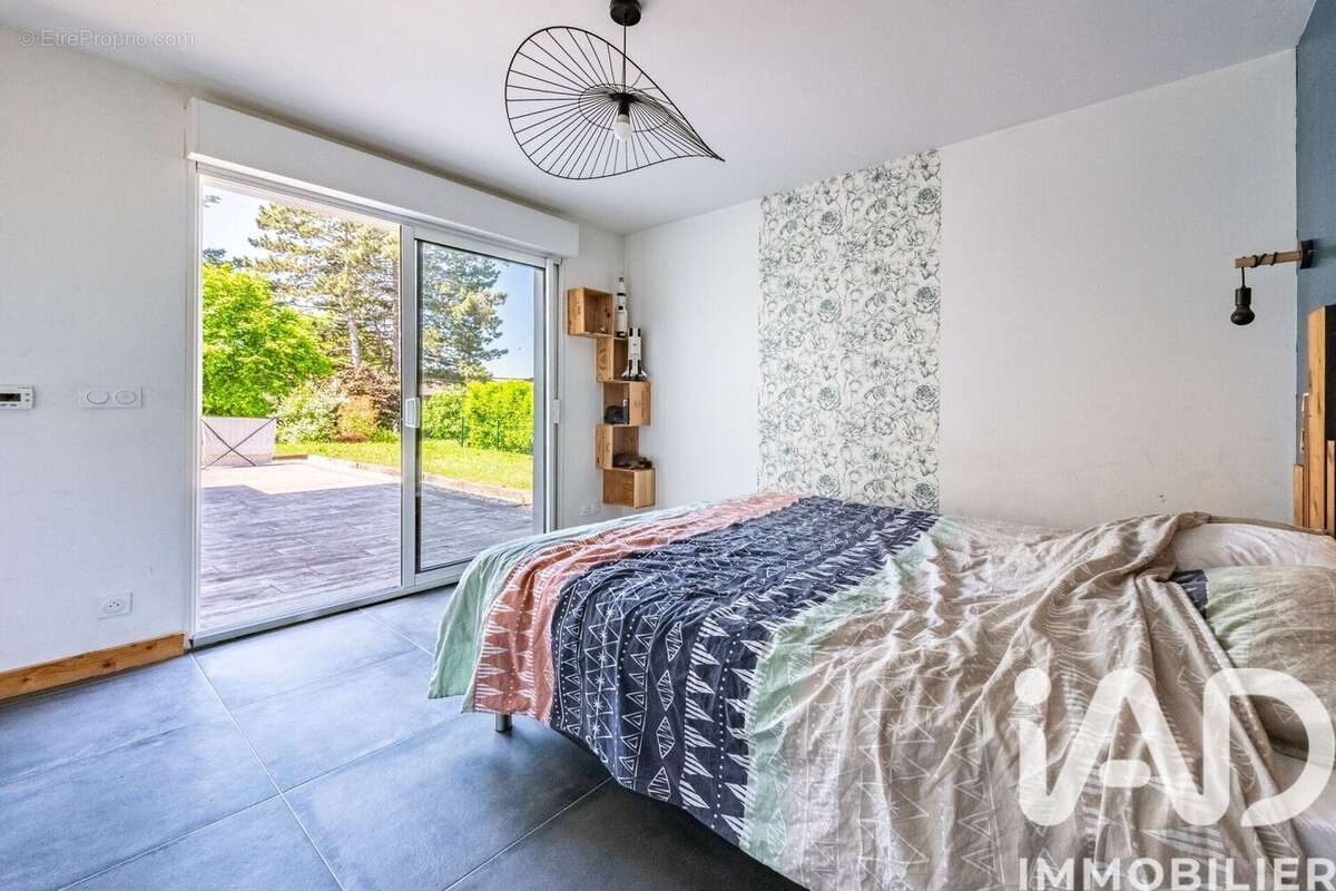 Maison 145 m² à Baverans  - photo 9