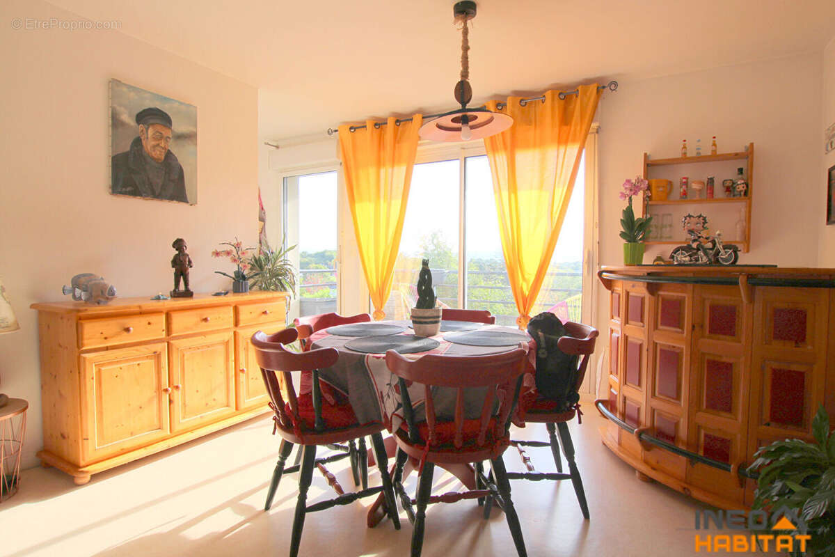 Appartement à CREVIN