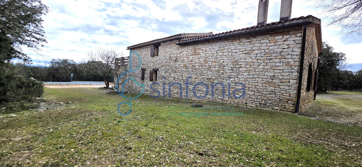 Maison à MEJANNES-LE-CLAP