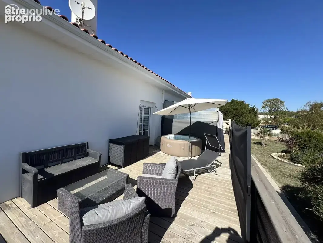 Maison de qualité avec appartement indépendant, terrain arboré de 2 500 m² et ascenseur extérieur - photo 30
