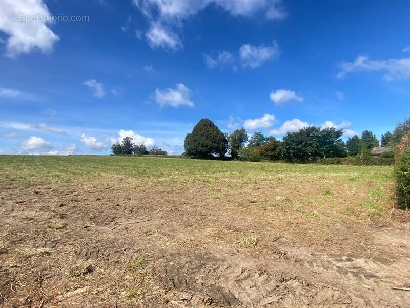 Maison à BUSSIERE-DUNOISE