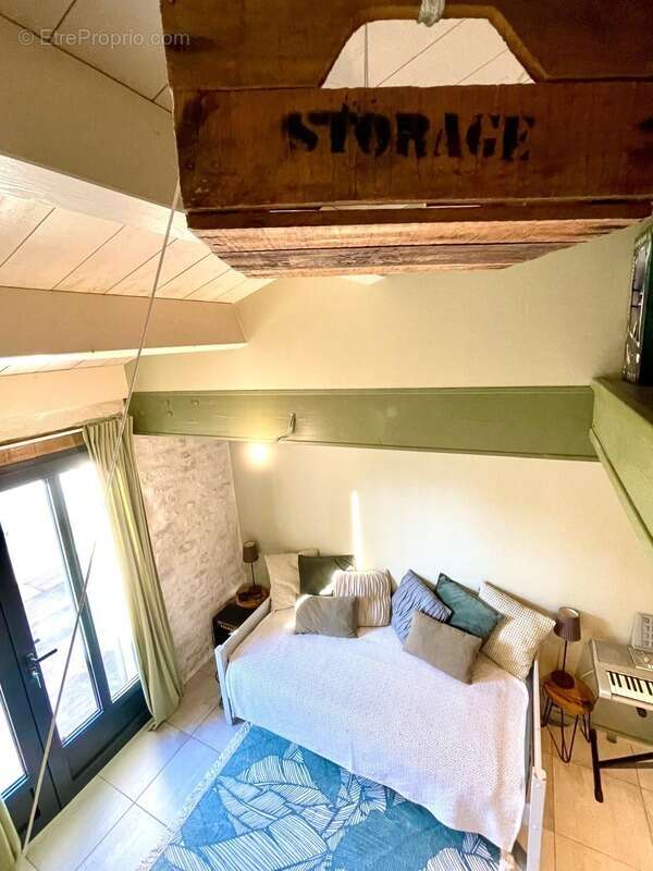 Maison à CROIX-CHAPEAU