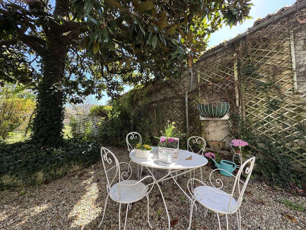 Maison à JARNAC