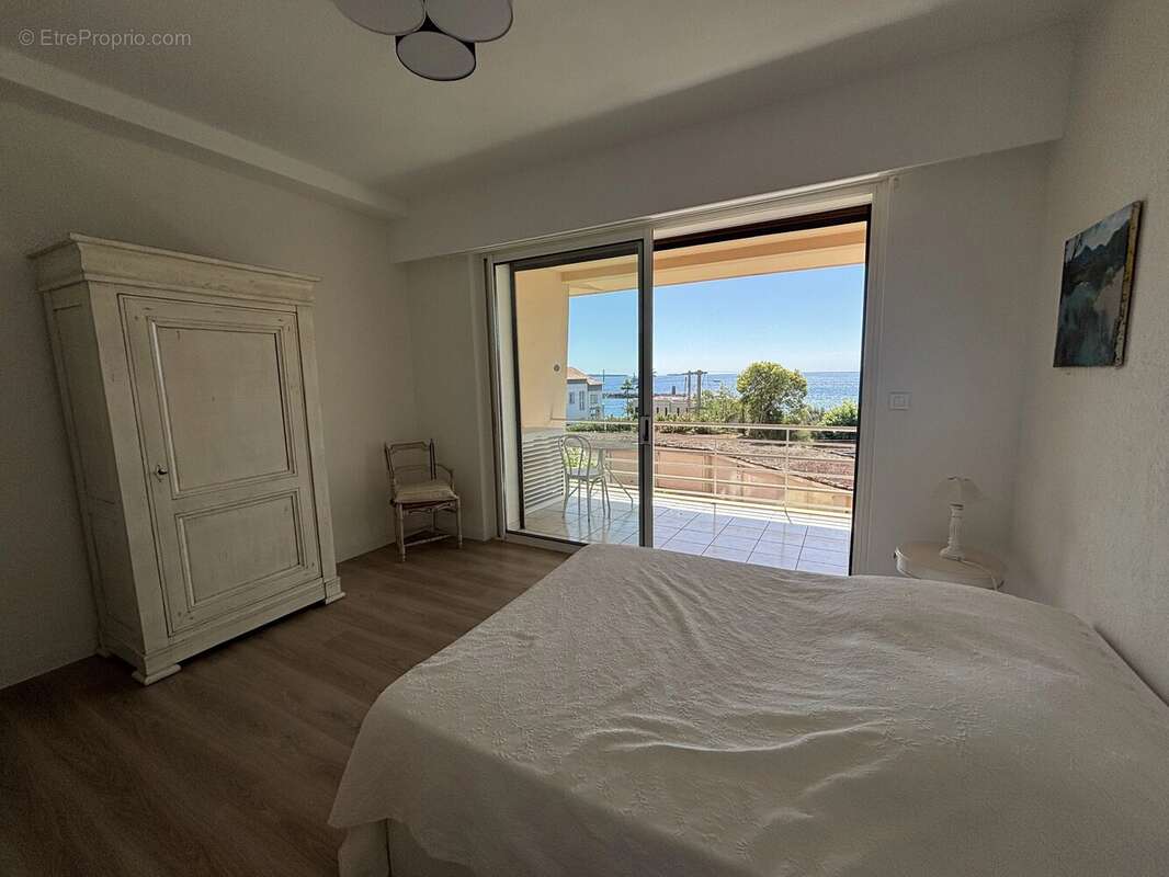 Appartement à MANDELIEU-LA-NAPOULE