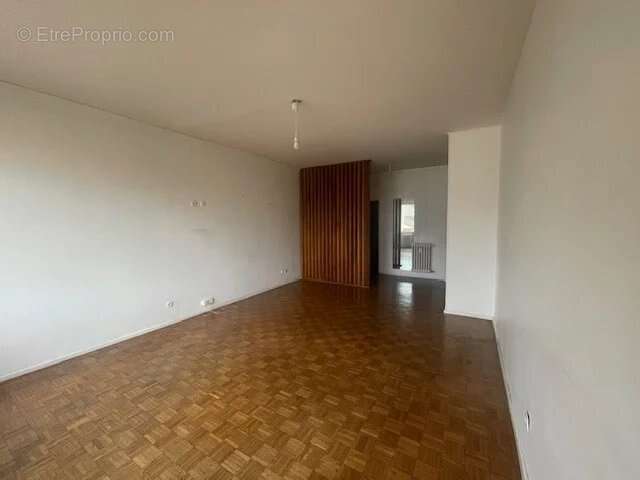 Appartement à LYON-8E