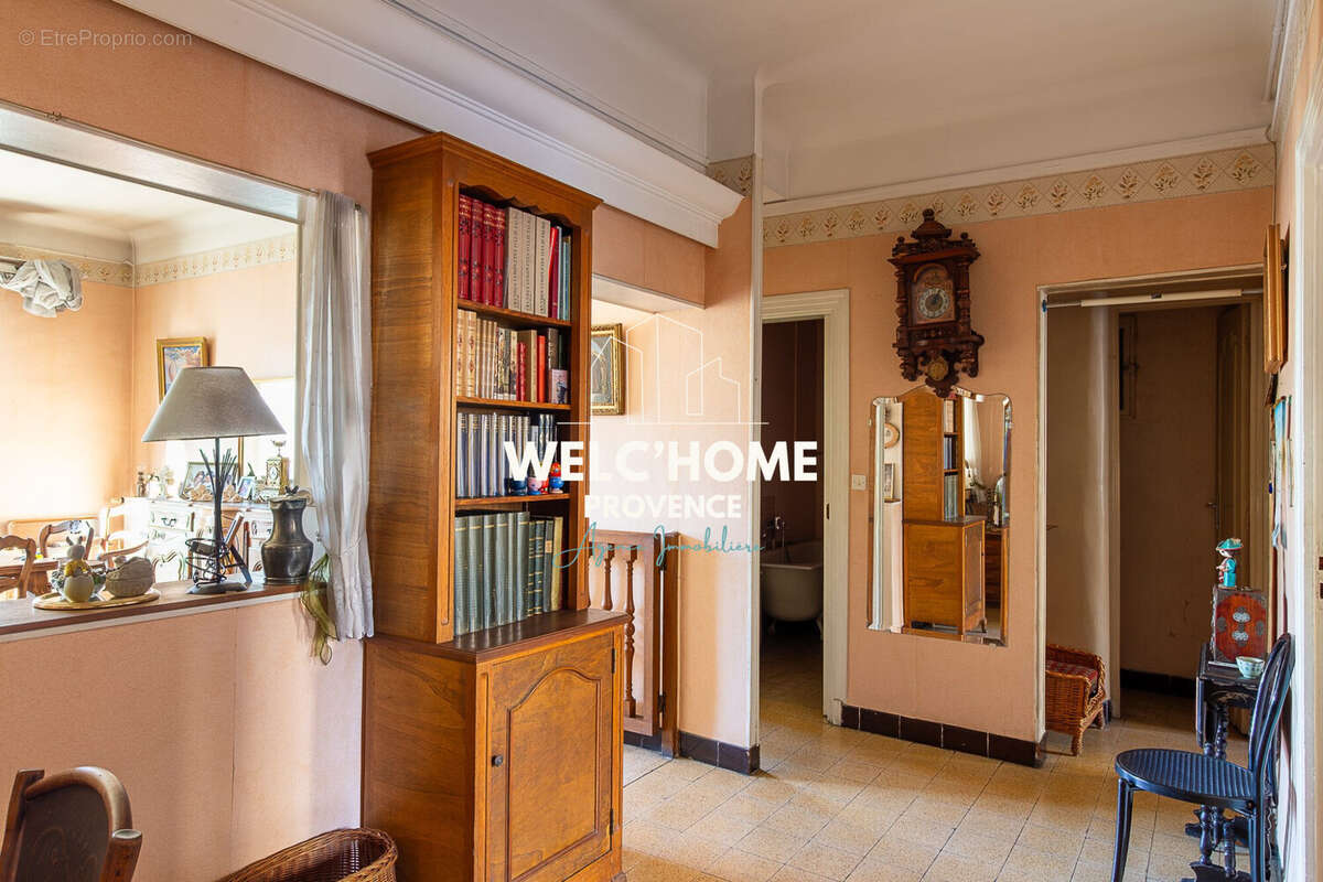 Appartement à MARSEILLE-4E