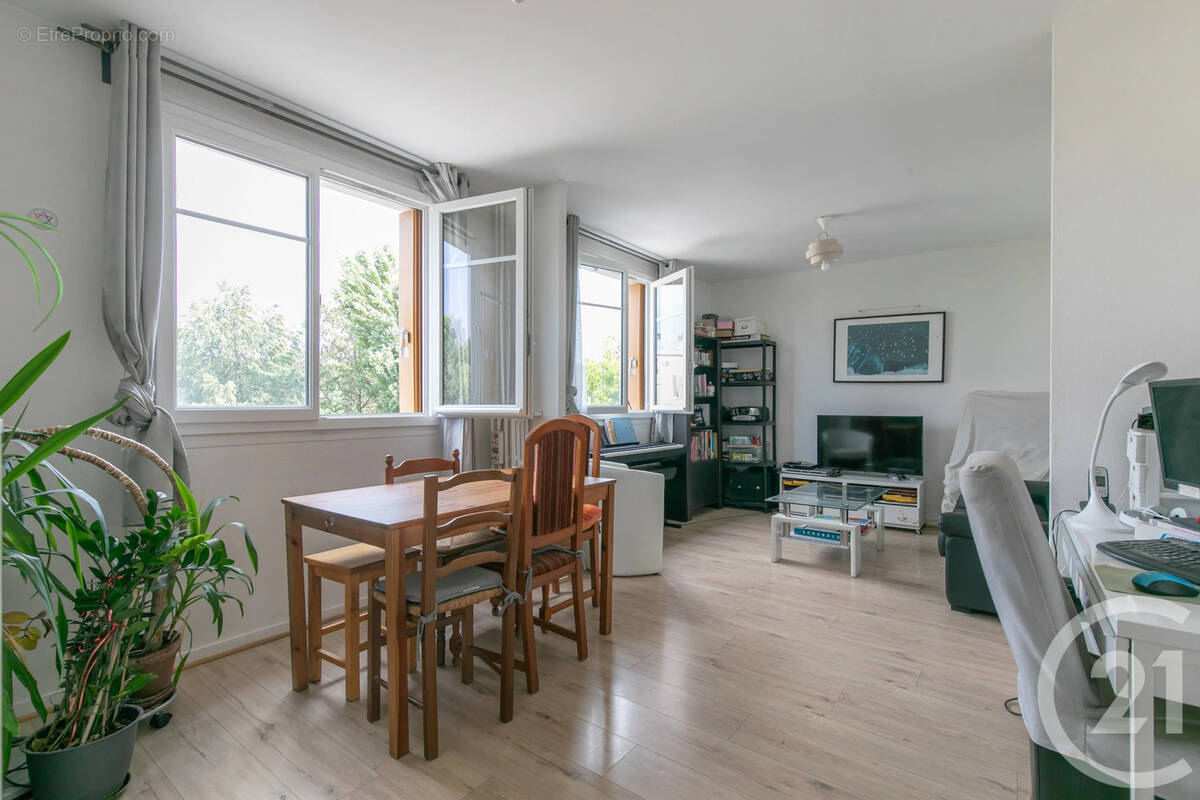 Appartement à CHAMPIGNY-SUR-MARNE