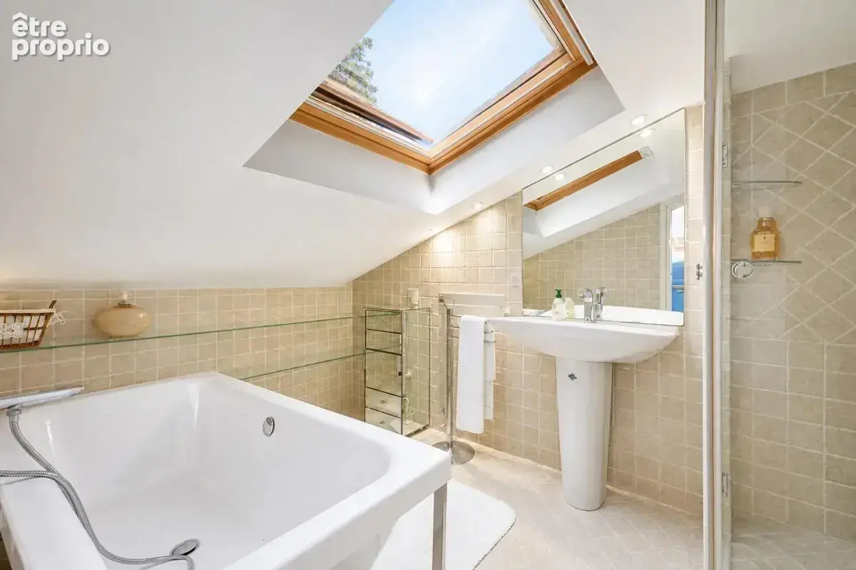 Maison de 7 pièces de 170 m² à Roquebrune-Cap-Martin - photo 14