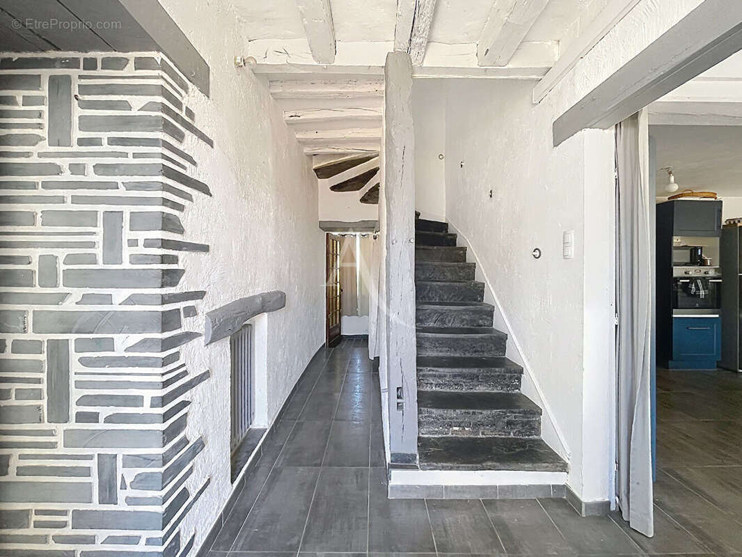 À vendre Trélazé : Maison ancienne de caractère - 6 pièces - 160 m² - photo 10