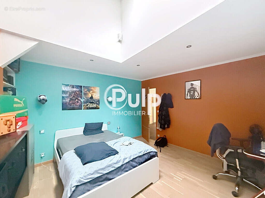 Maison plain pied 3 chambres - 2 terrasses - 2 garages - photo 13