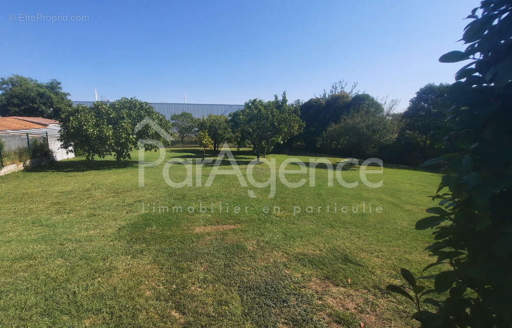 Maison à VAUX-SUR-MER