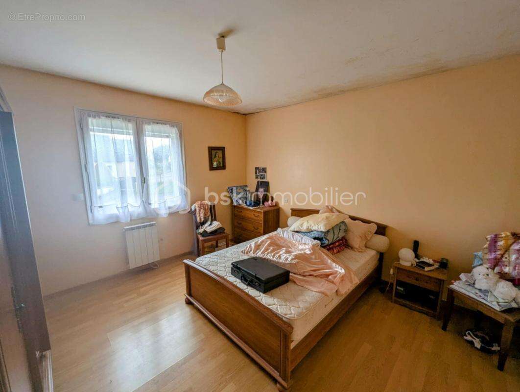 Maison à PLEINE-FOUGERES