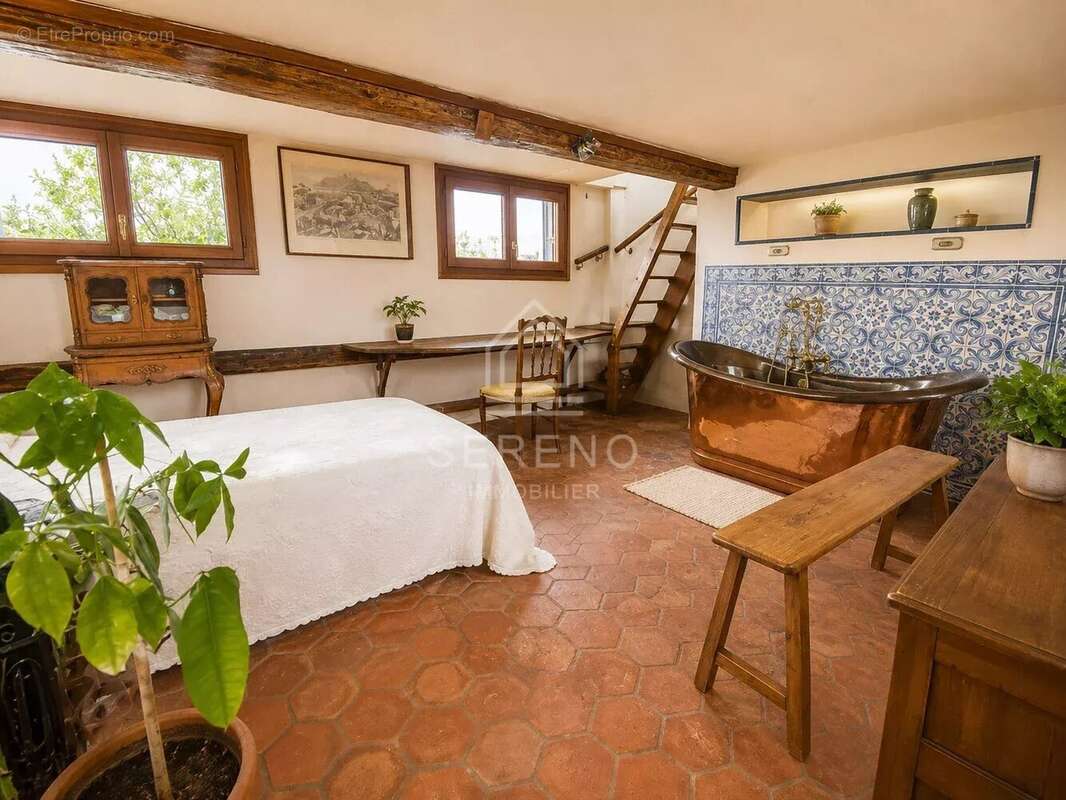 Appartement à PARIS-6E