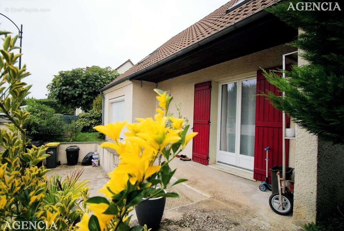 Maison à PONTAULT-COMBAULT