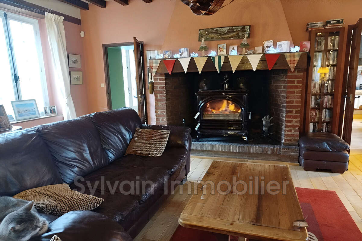 Maison à NEUFCHATEL-EN-BRAY