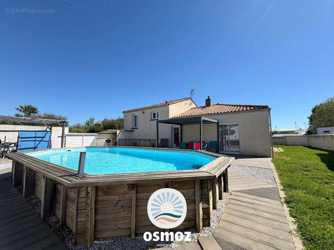 Maison à DOMPIERRE-SUR-MER