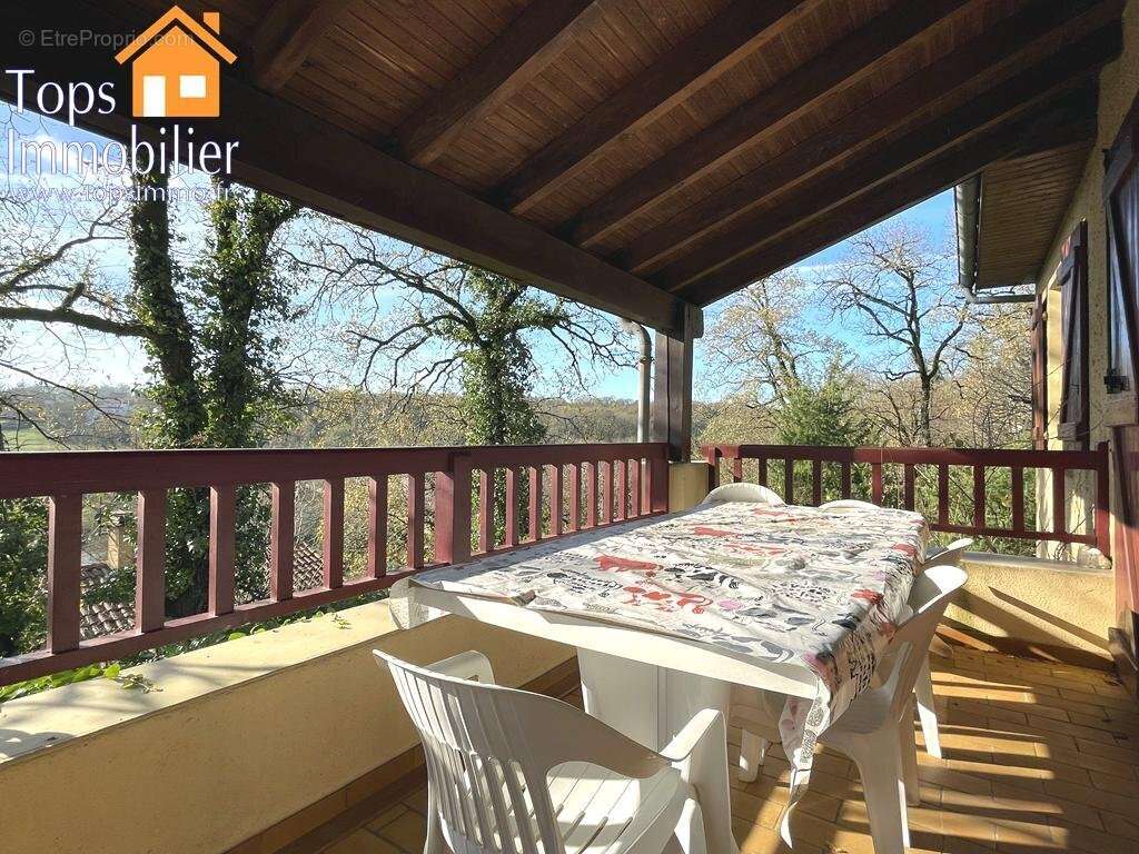 Maison à VILLEFRANCHE-DE-ROUERGUE