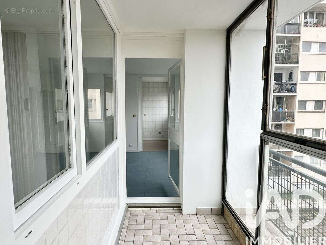 Photo 6 - Appartement à LA COURNEUVE