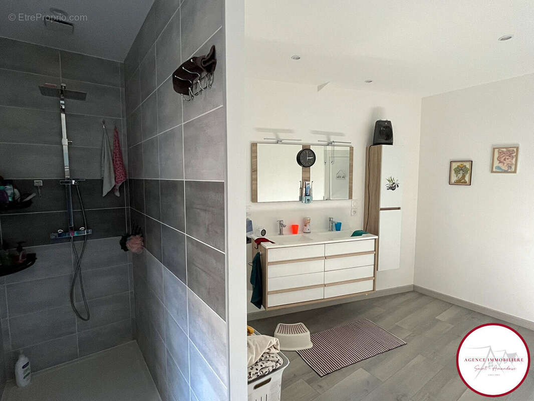 Maison à SAINT-AMAND-MONTROND