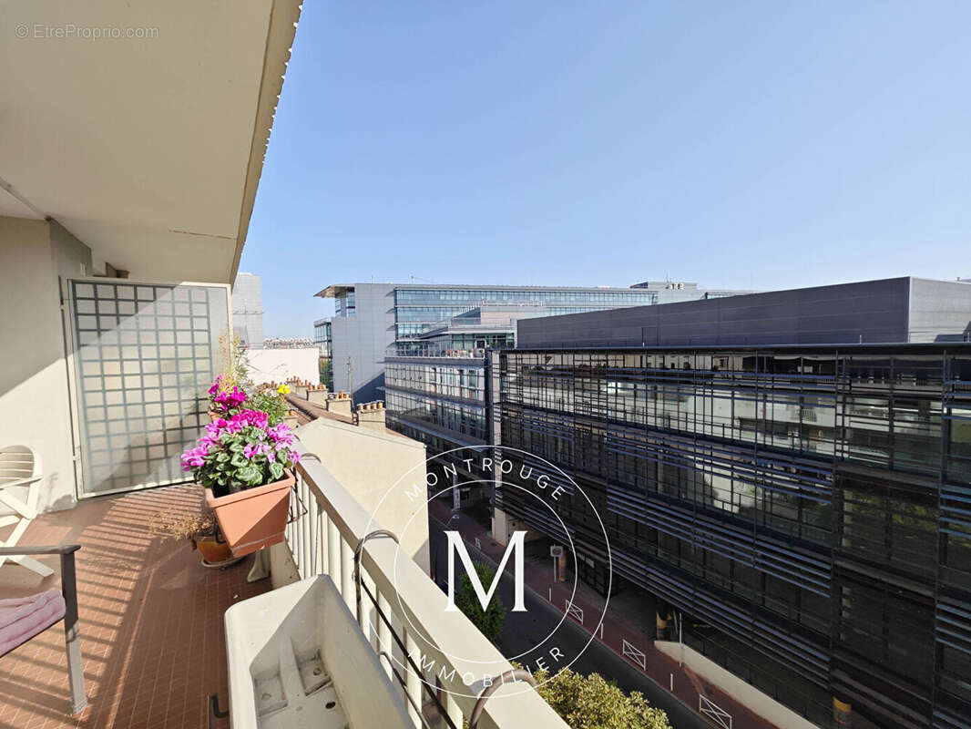 Appartement à MONTROUGE