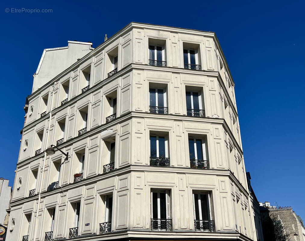 Appartement à PARIS-14E