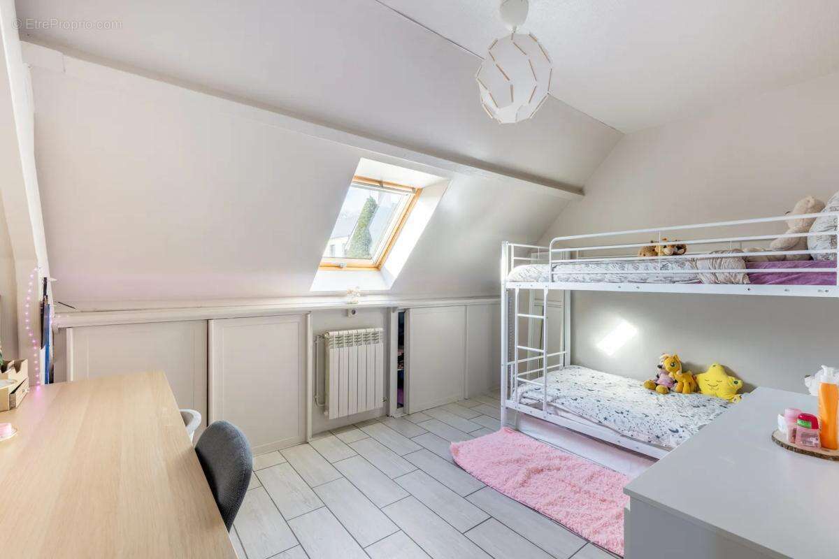 Maison à MONTSOULT