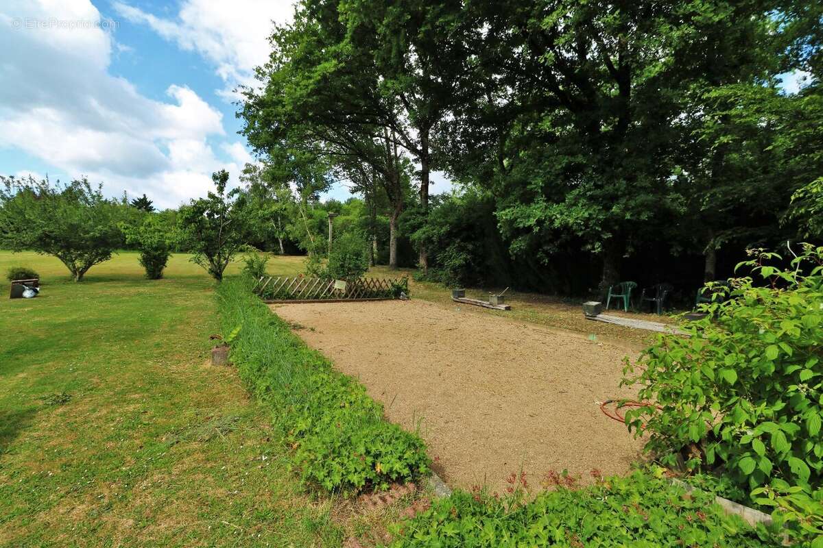 Maison à NOGENT-SUR-VERNISSON