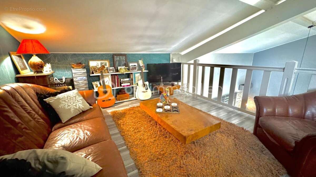 Maison à LAGRAVE