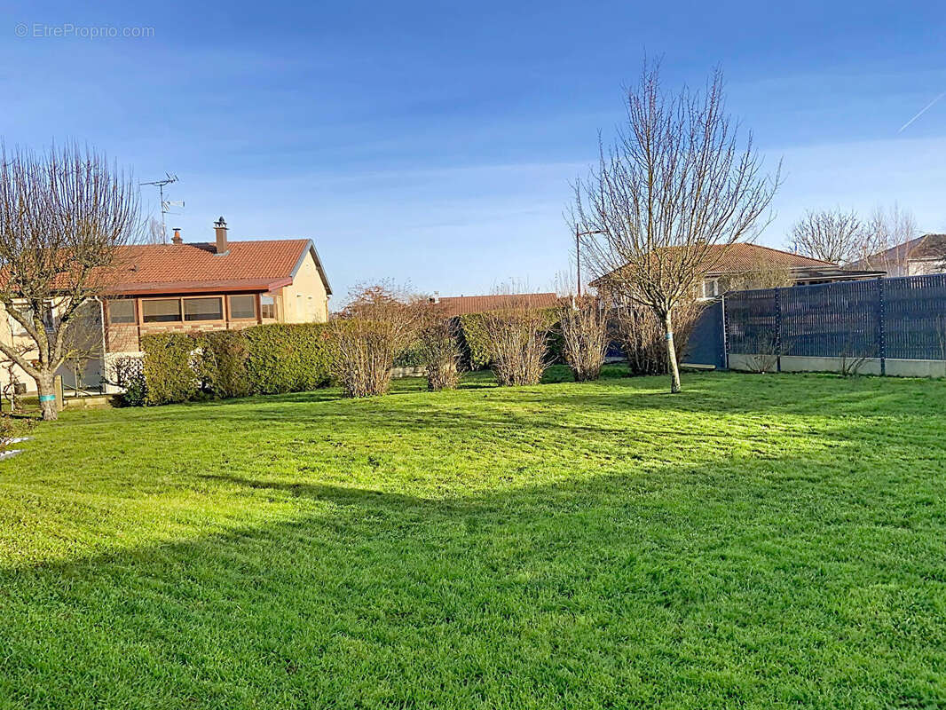 Maison à GIRONCOURT-SUR-VRAINE