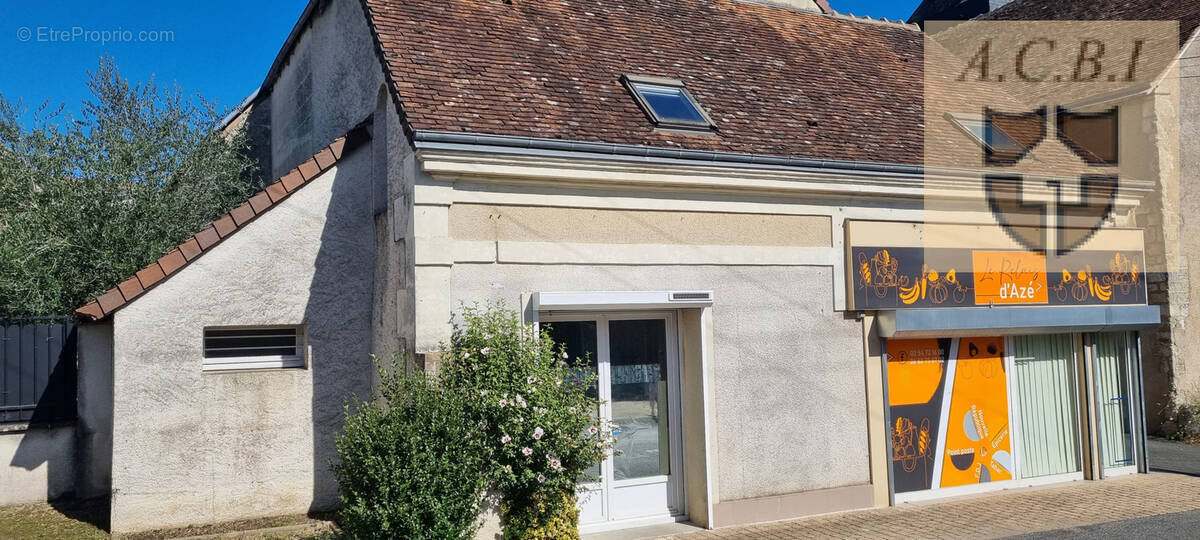 Maison à AZE