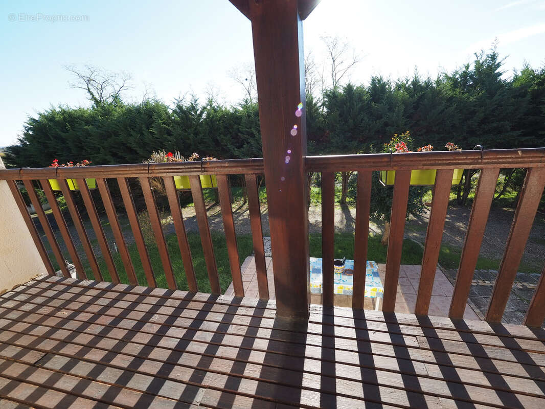 Maison à LAMOTHE-LANDERRON