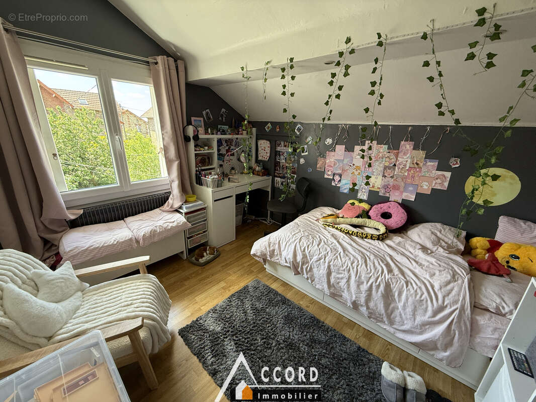 Maison à SARTROUVILLE