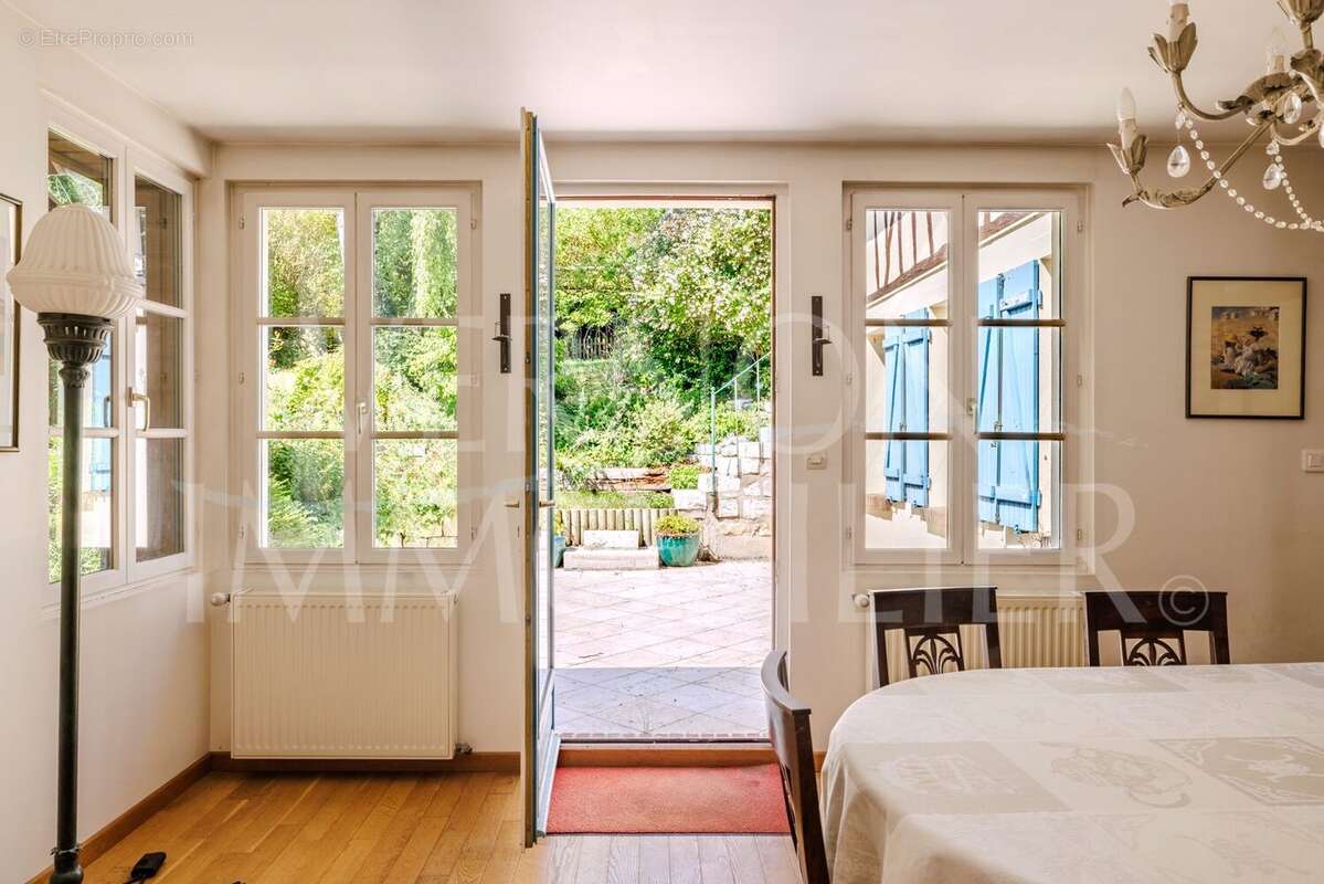 Maison 174 m² à Vernon  - photo 8