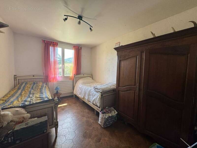 Maison à LA BATIE-MONTSALEON