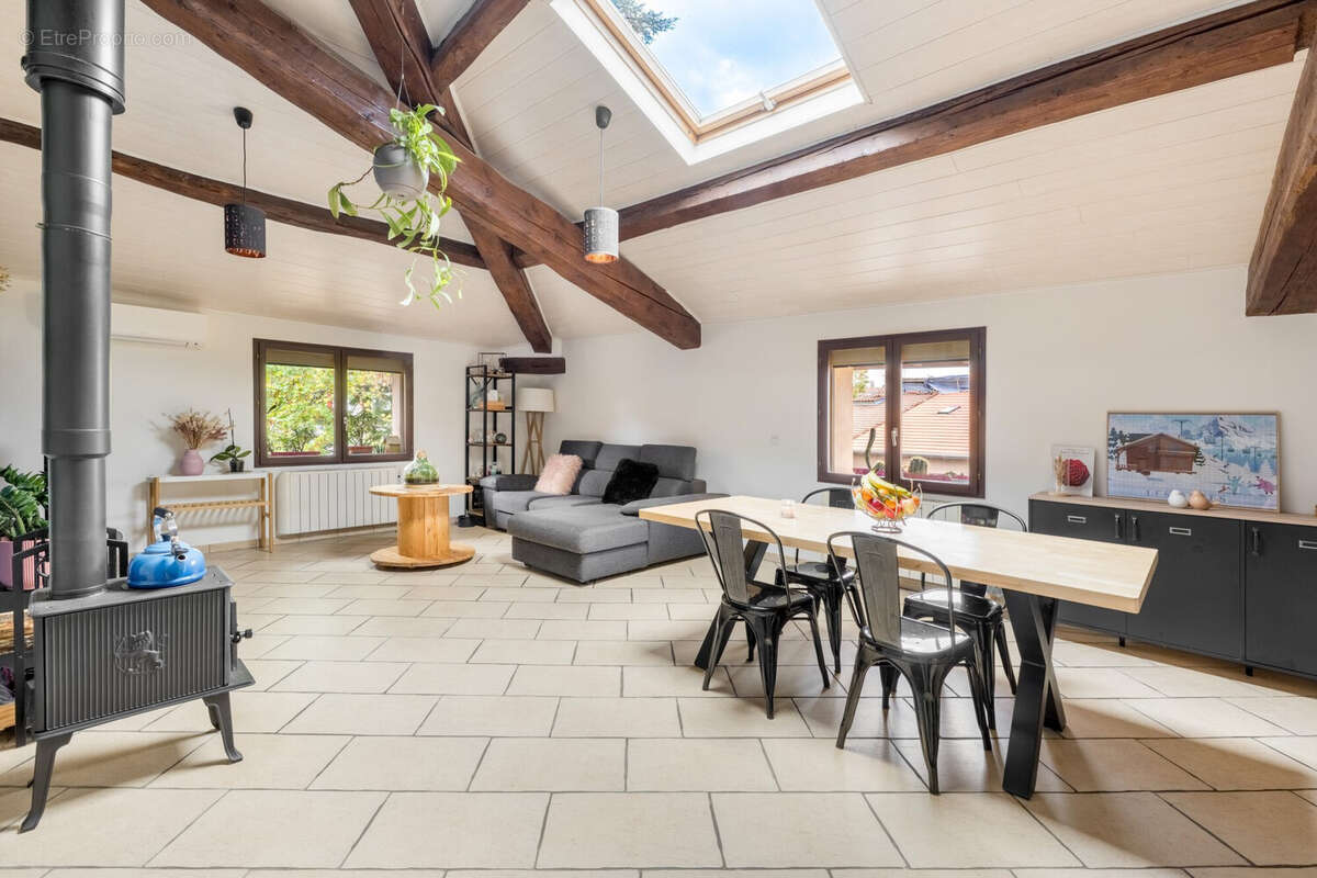 Appartement à SAINT-GEORGES-D'ESPERANCHE