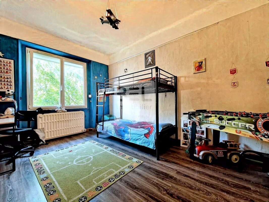 Maison à BAGNOLS-SUR-CEZE