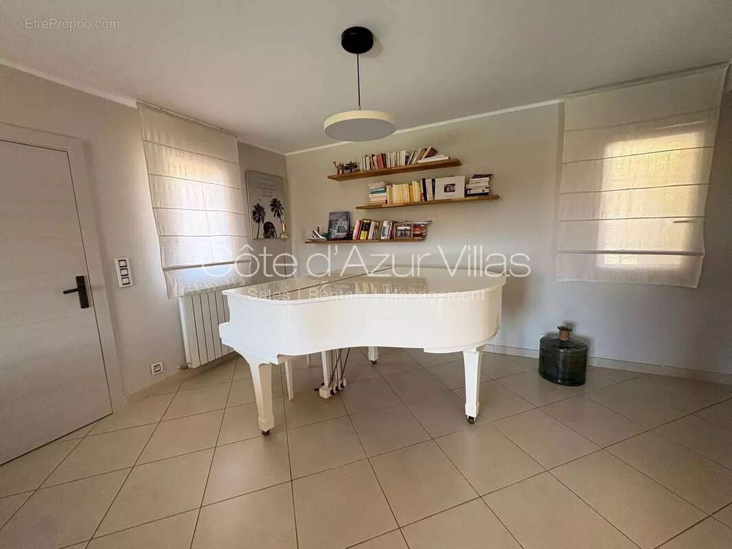 Charmante  villa familiale avec piscine - photo 4