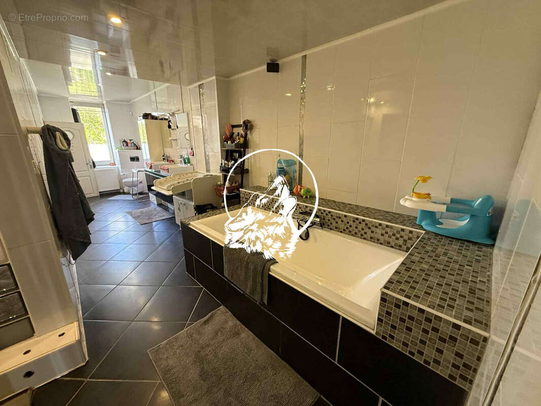 Maison à CHATEAU-SALINS