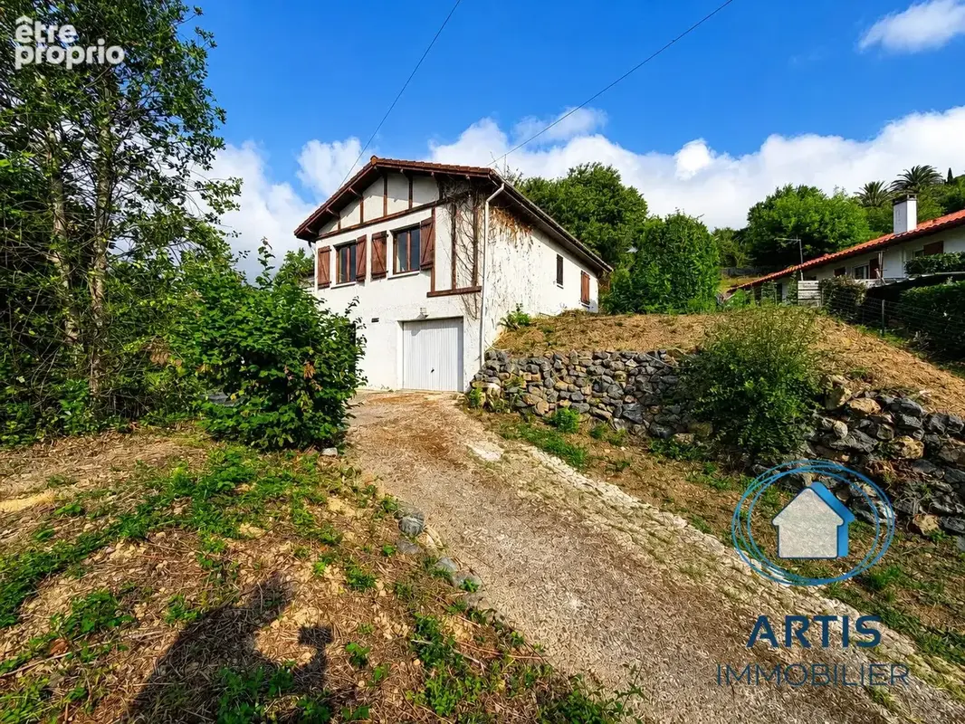 Maison 133 m² à Saint-Pee-Sur-Nivelle  - photo 2