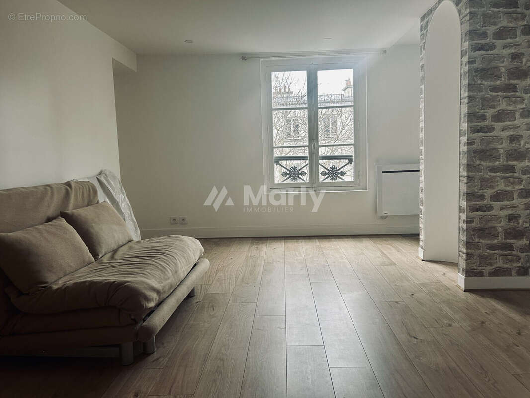 Appartement à PARIS-3E