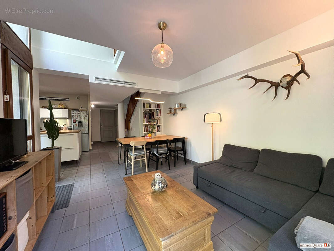 Appartement à CORENC