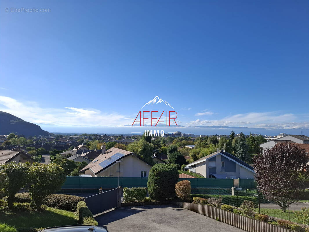 Maison à VETRAZ-MONTHOUX