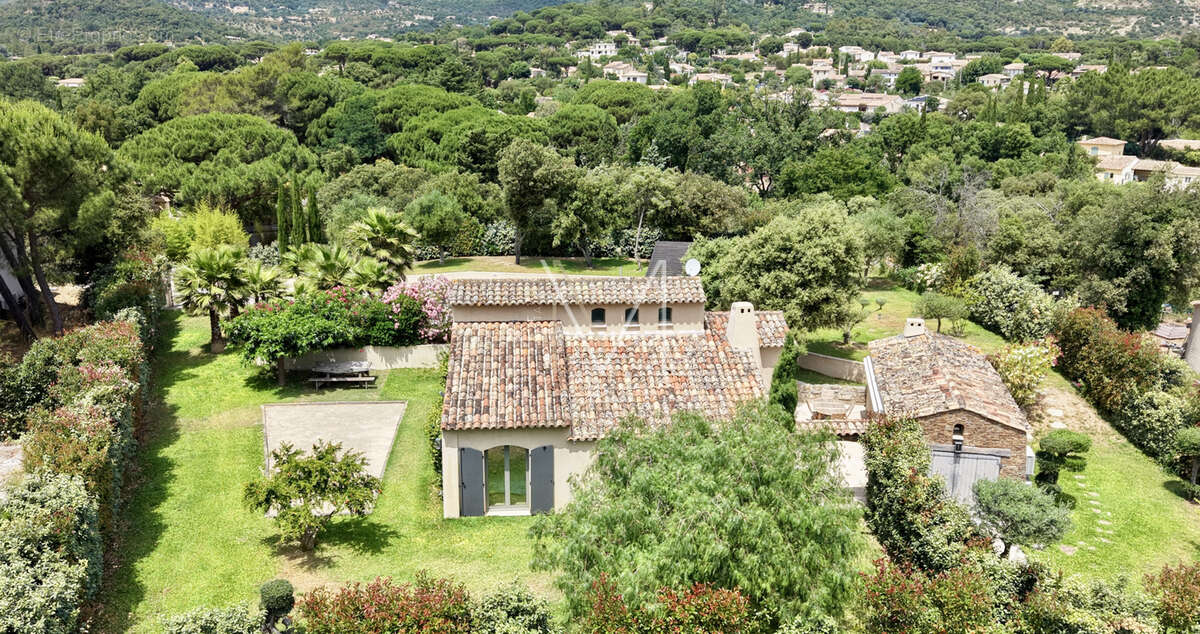 Villa provençale proche du centre avec un fort potentiel - photo 5