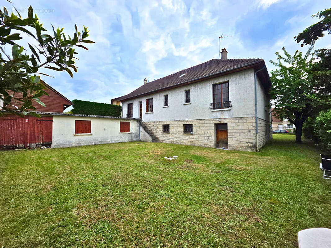 Maison à NEUILLY-PLAISANCE