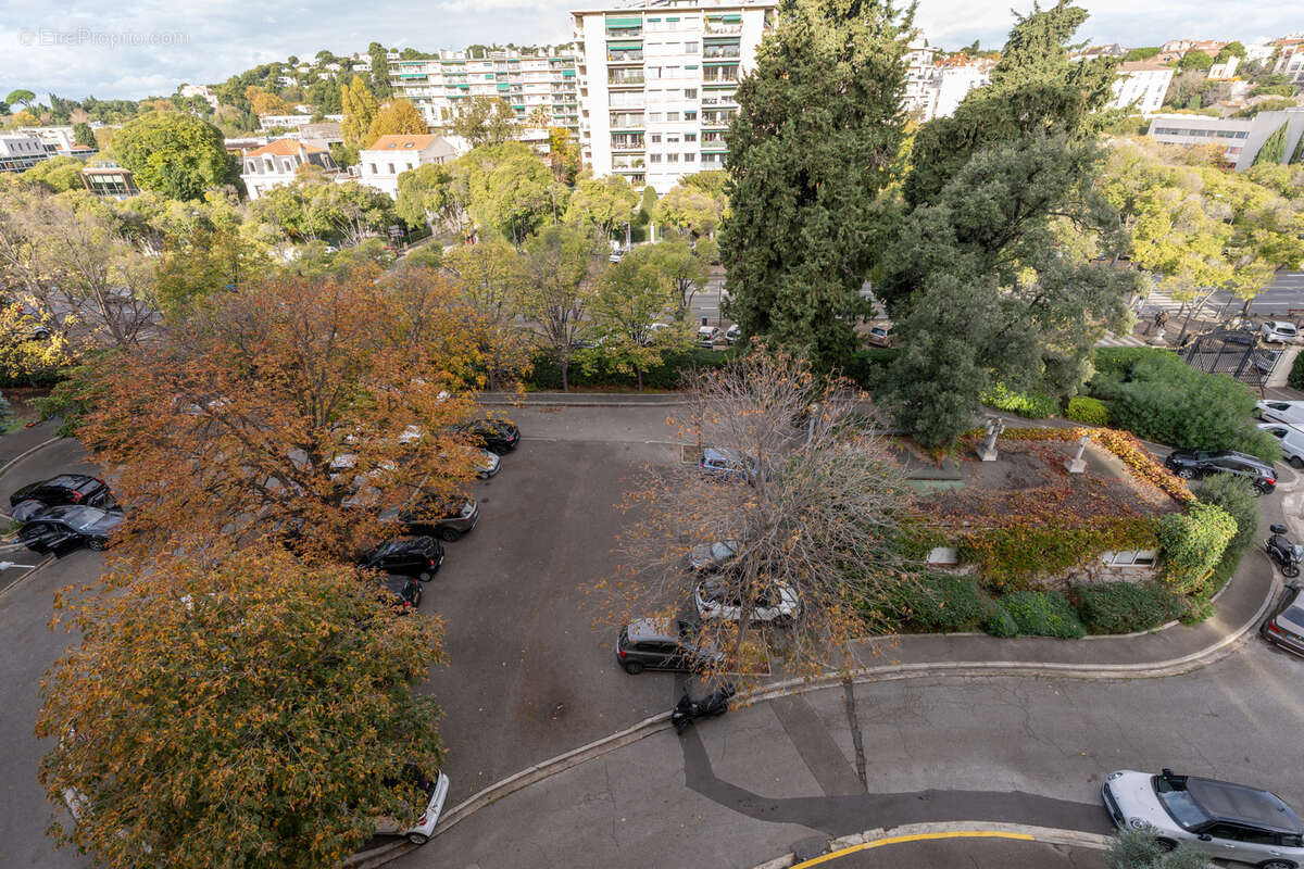 Appartement à MARSEILLE-8E