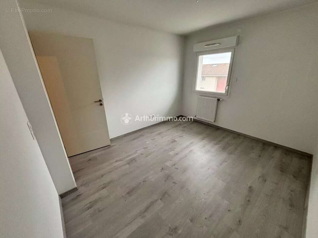 Appartement à SAINT-CERGUES