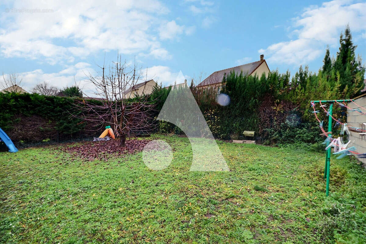 Maison à SAINT-OUEN-L&#039;AUMONE