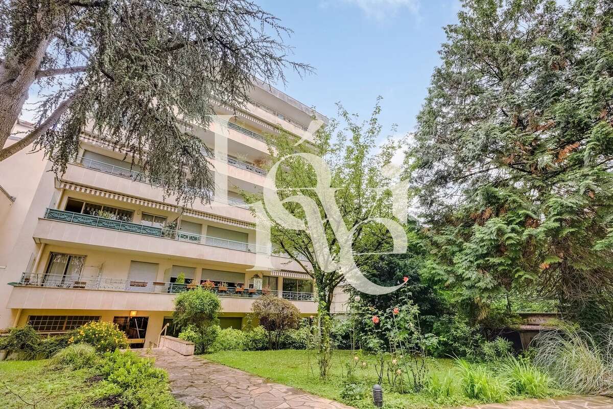 Appartement - studio - 33m2 + balcon - photo 10
